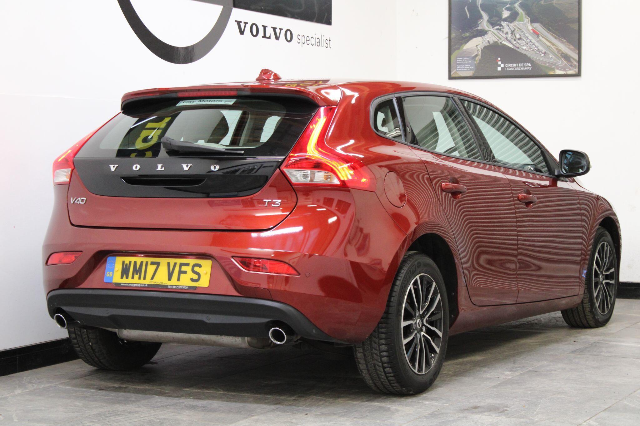Volvo V40 - Image 12