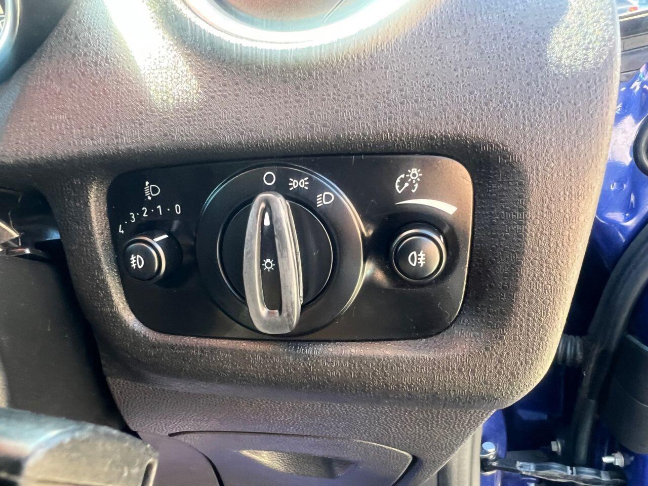 Ford Fiesta - Image 23