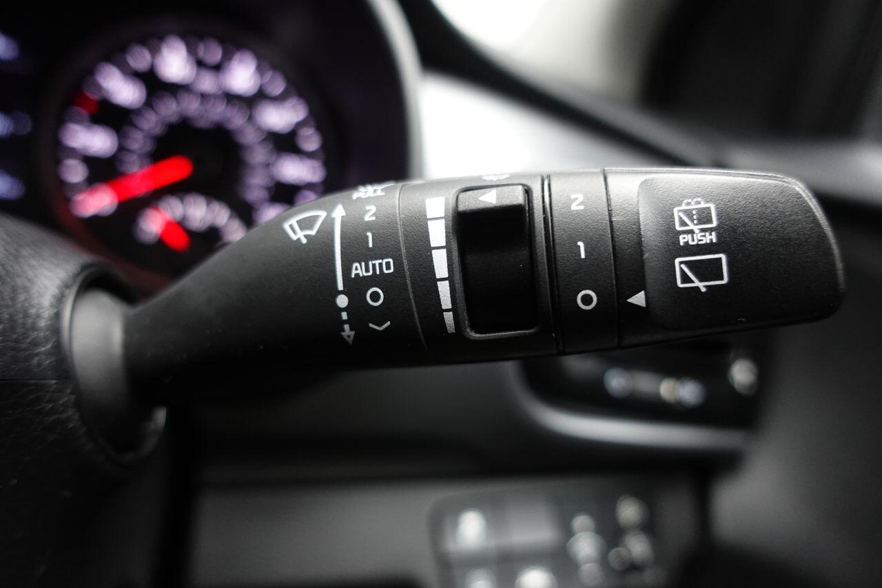 Kia Stonic - Image 32
