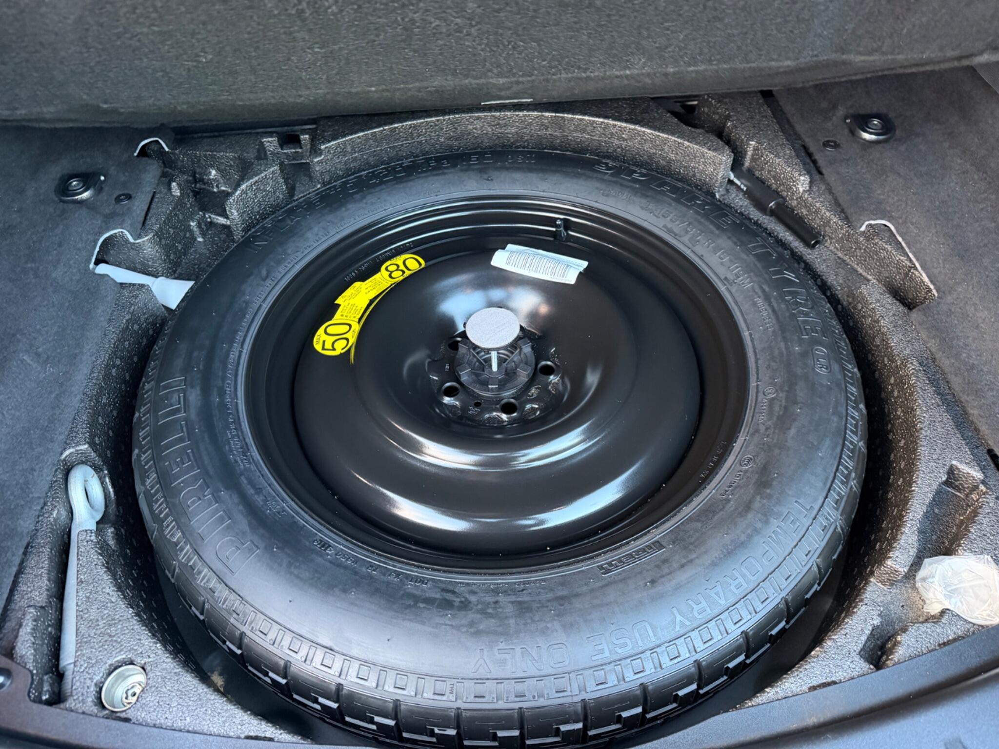 Jaguar E-Pace - Image 14