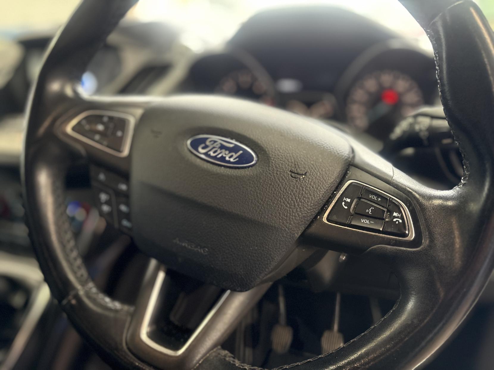 Ford Kuga - Image 12