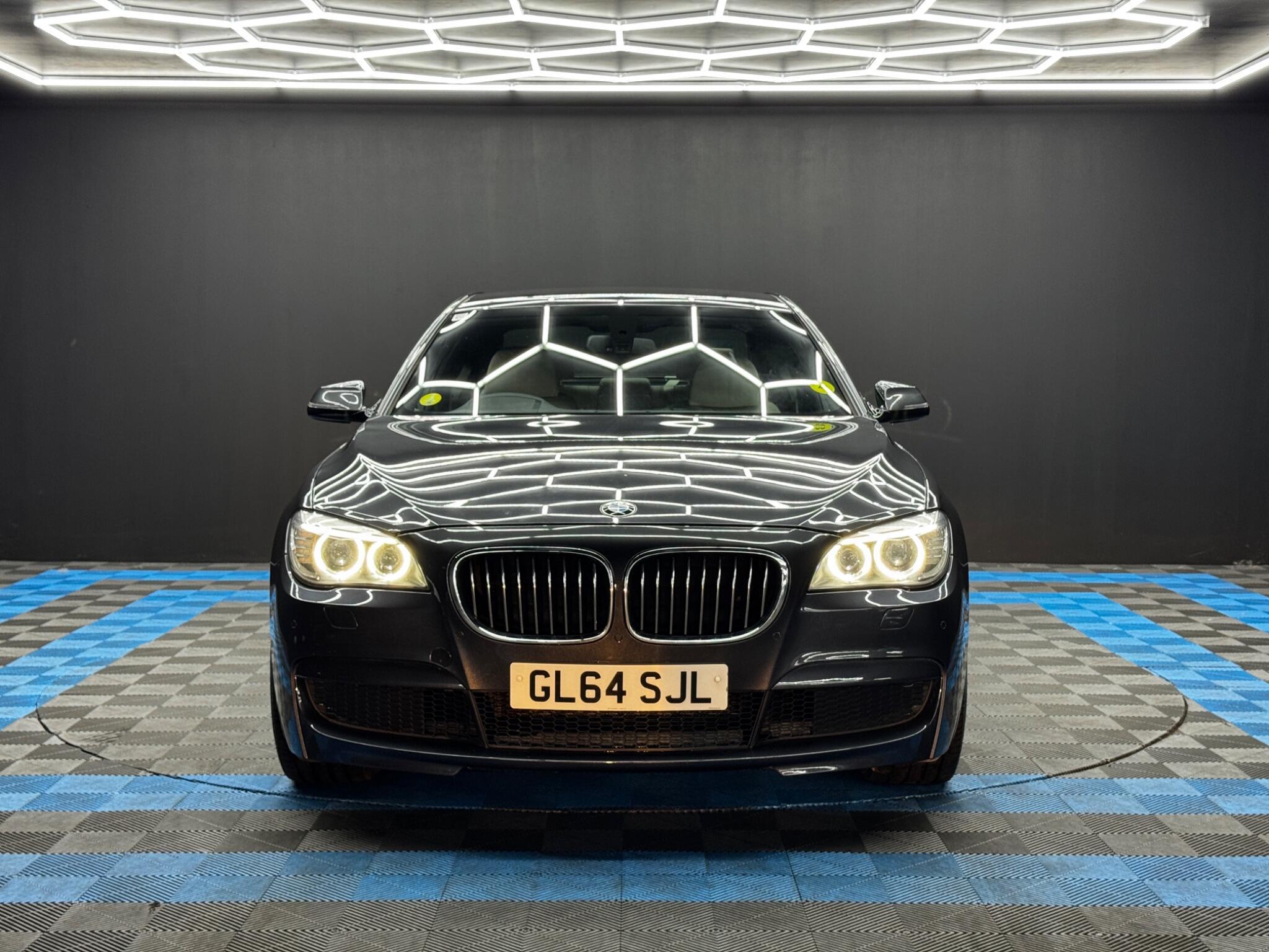 BMW 7 Series - Image 2
