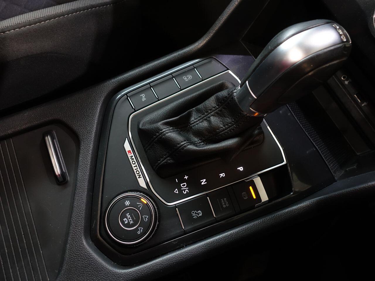 Volkswagen Tiguan - Image 31