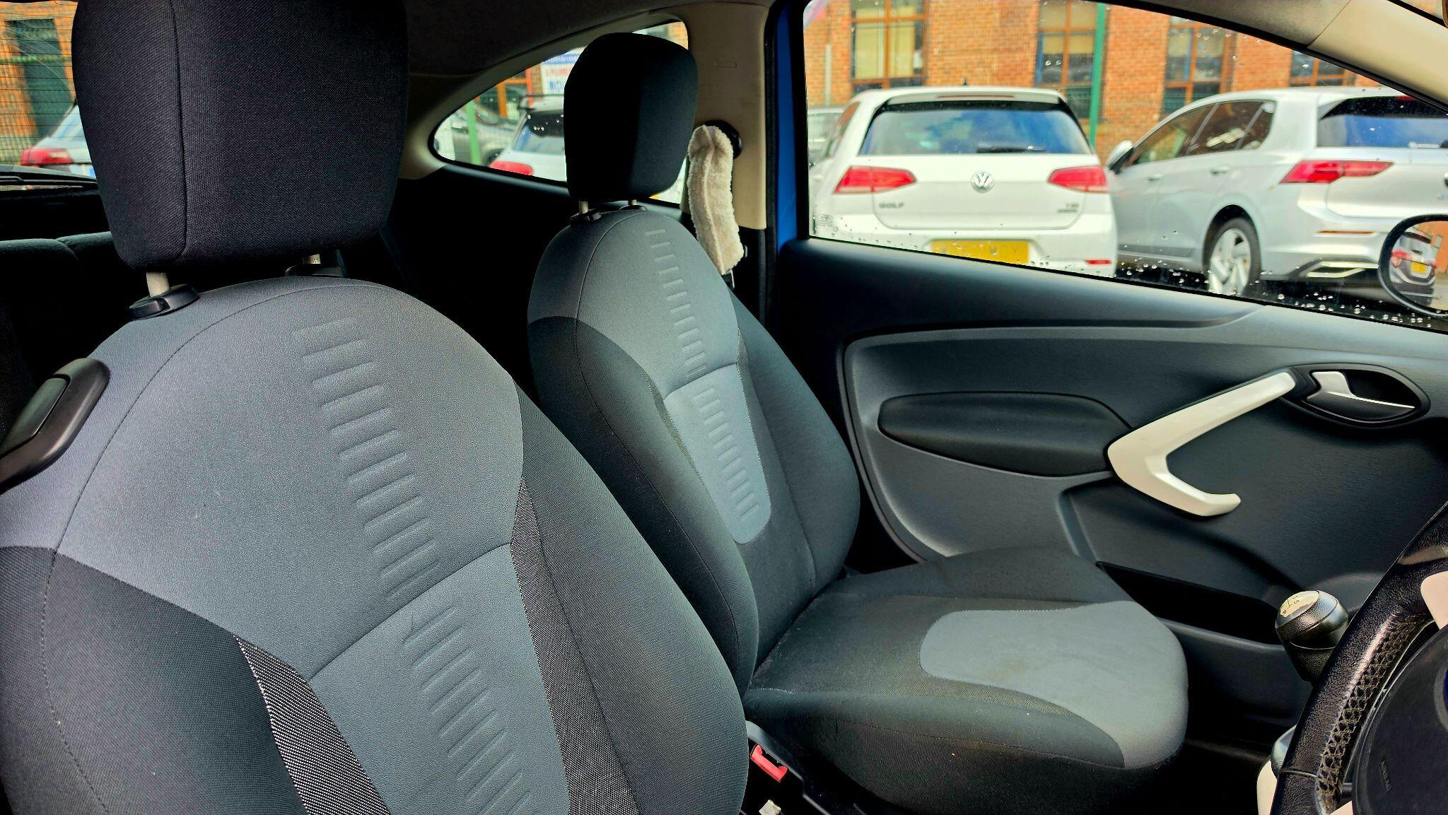 Ford KA - Image 10