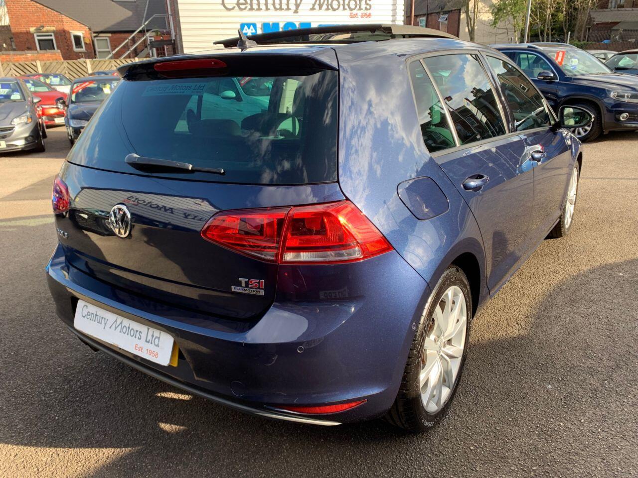 Volkswagen Golf - Image 13