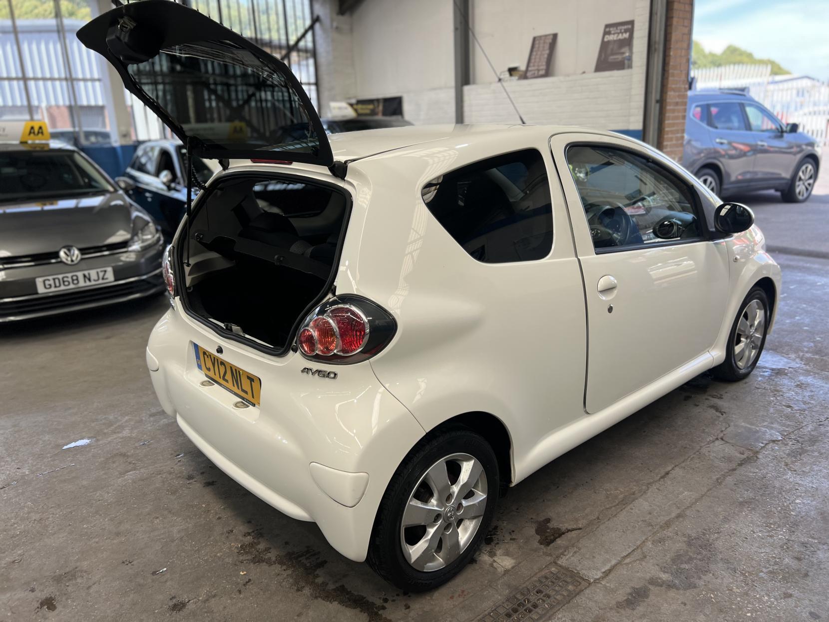 Toyota Aygo - Image 18