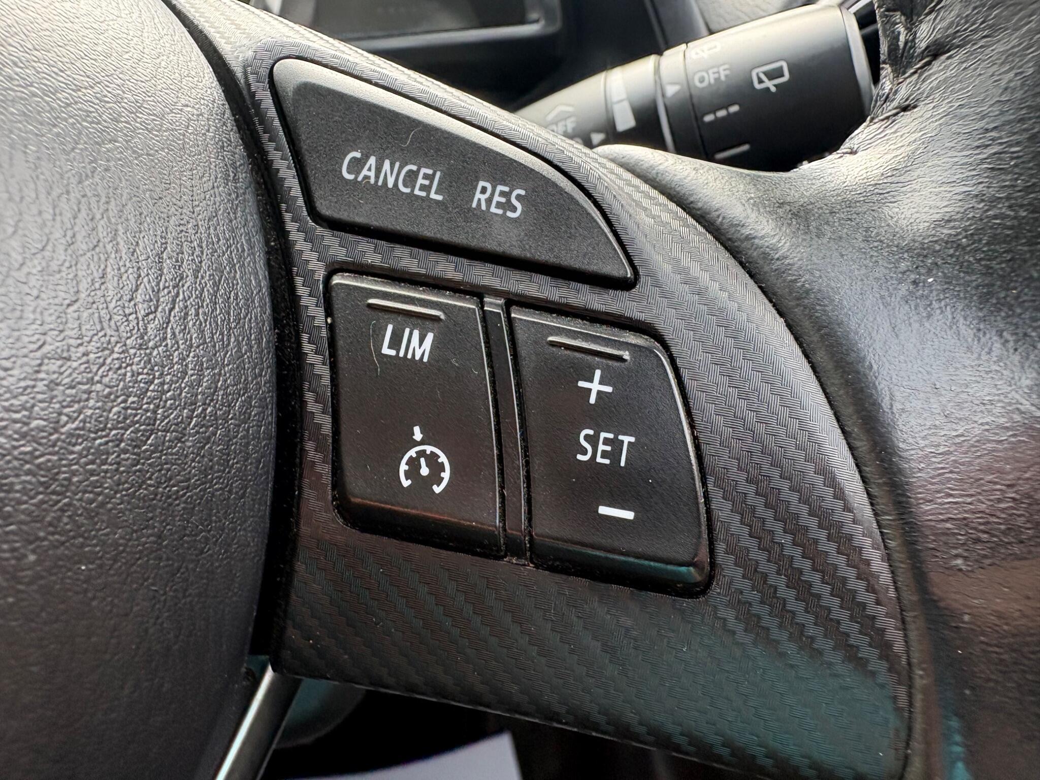 Mazda MAZDA2 - Image 34