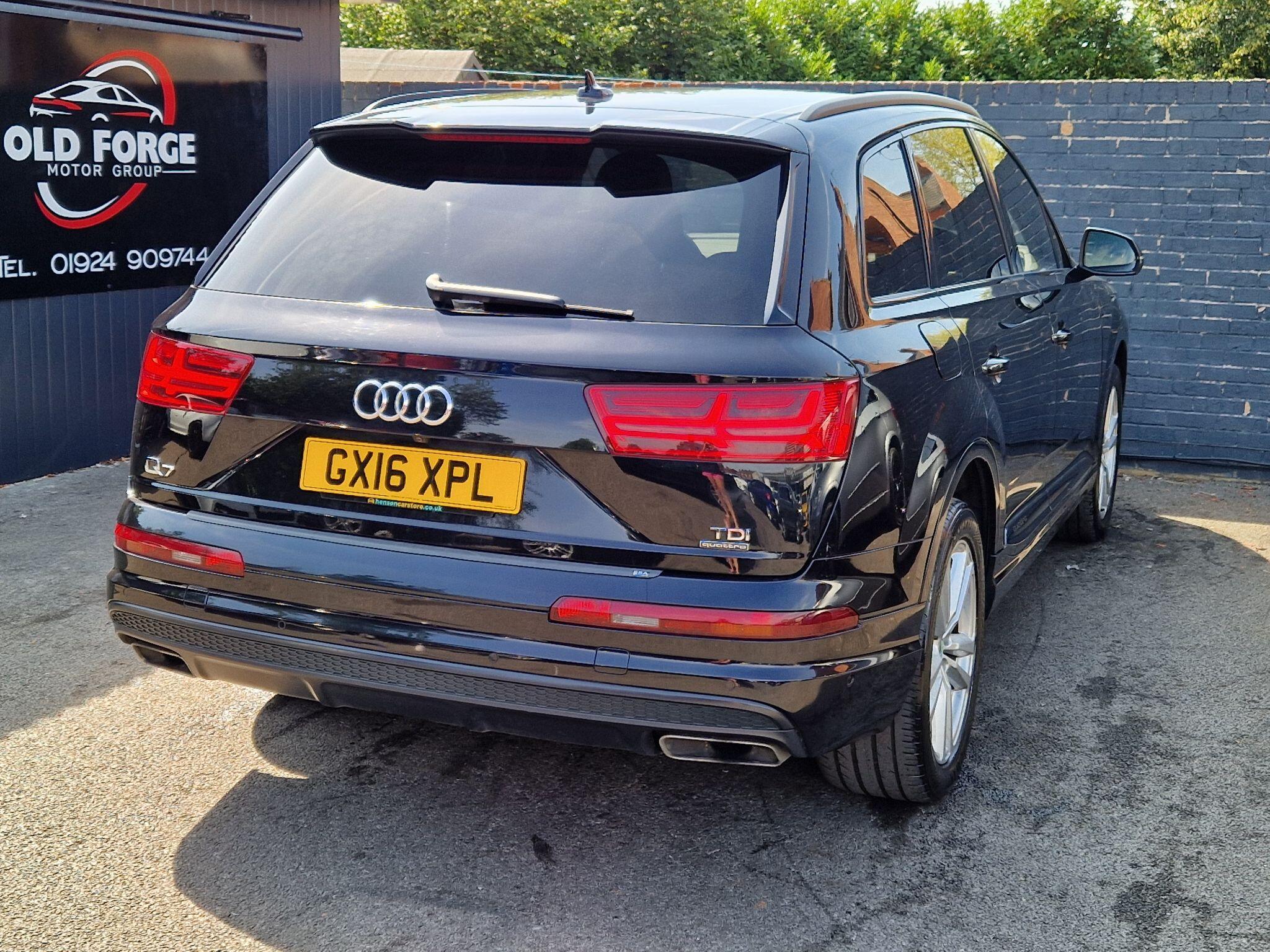 Audi Q7 - Image 3