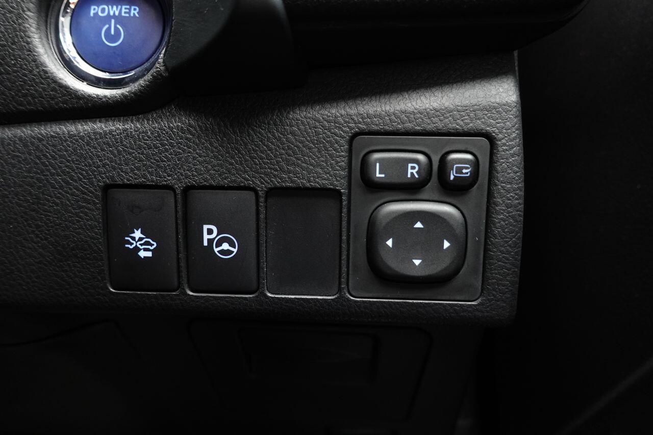 Toyota Auris - Image 44