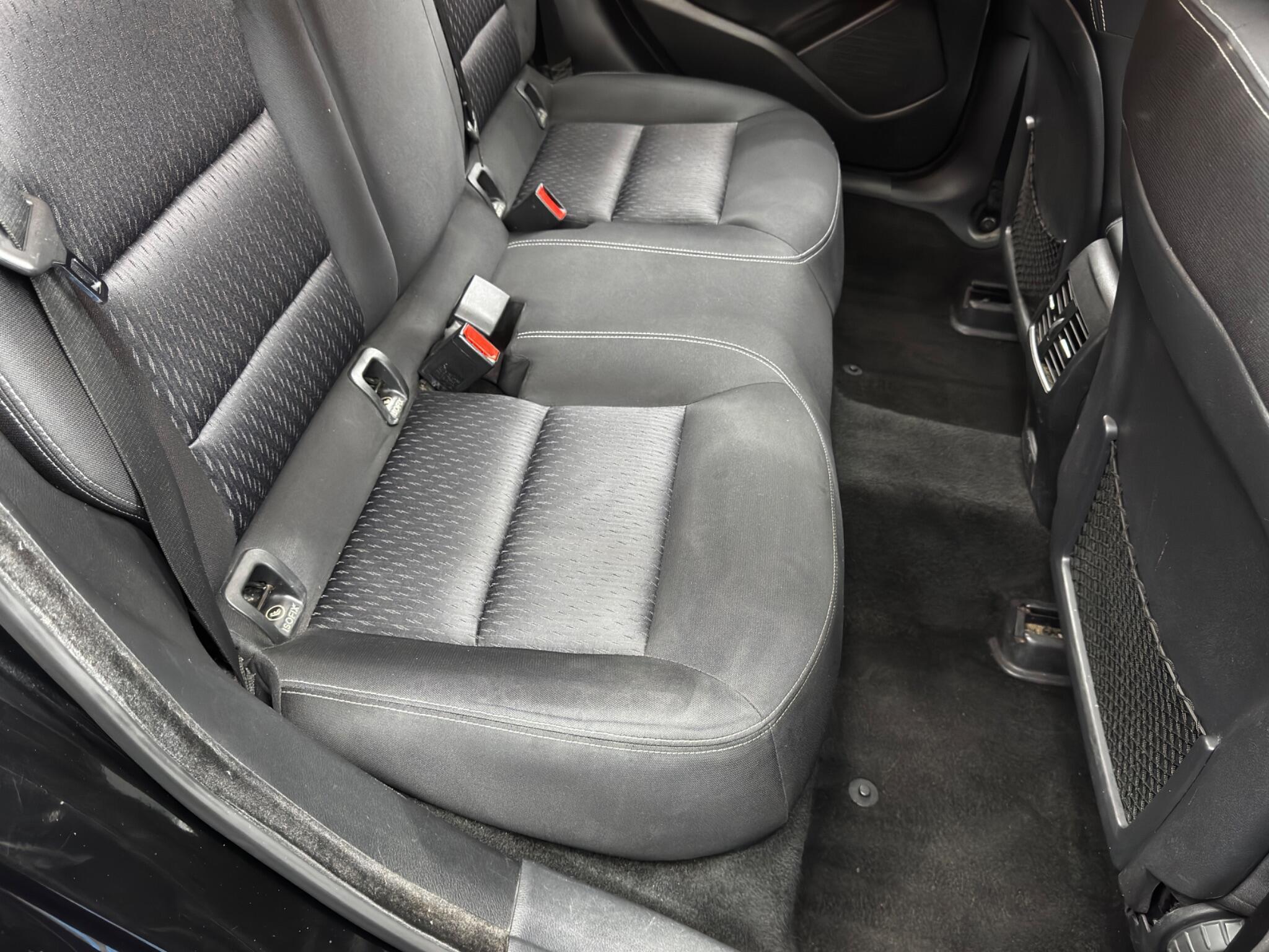 Infiniti Q30 - Image 16