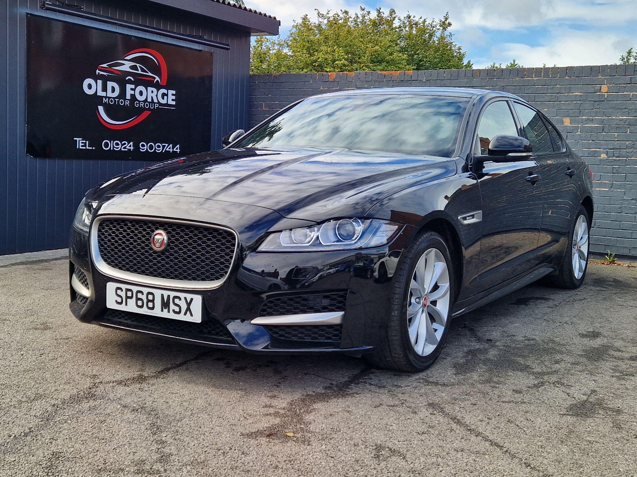 Jaguar XF - Image 18