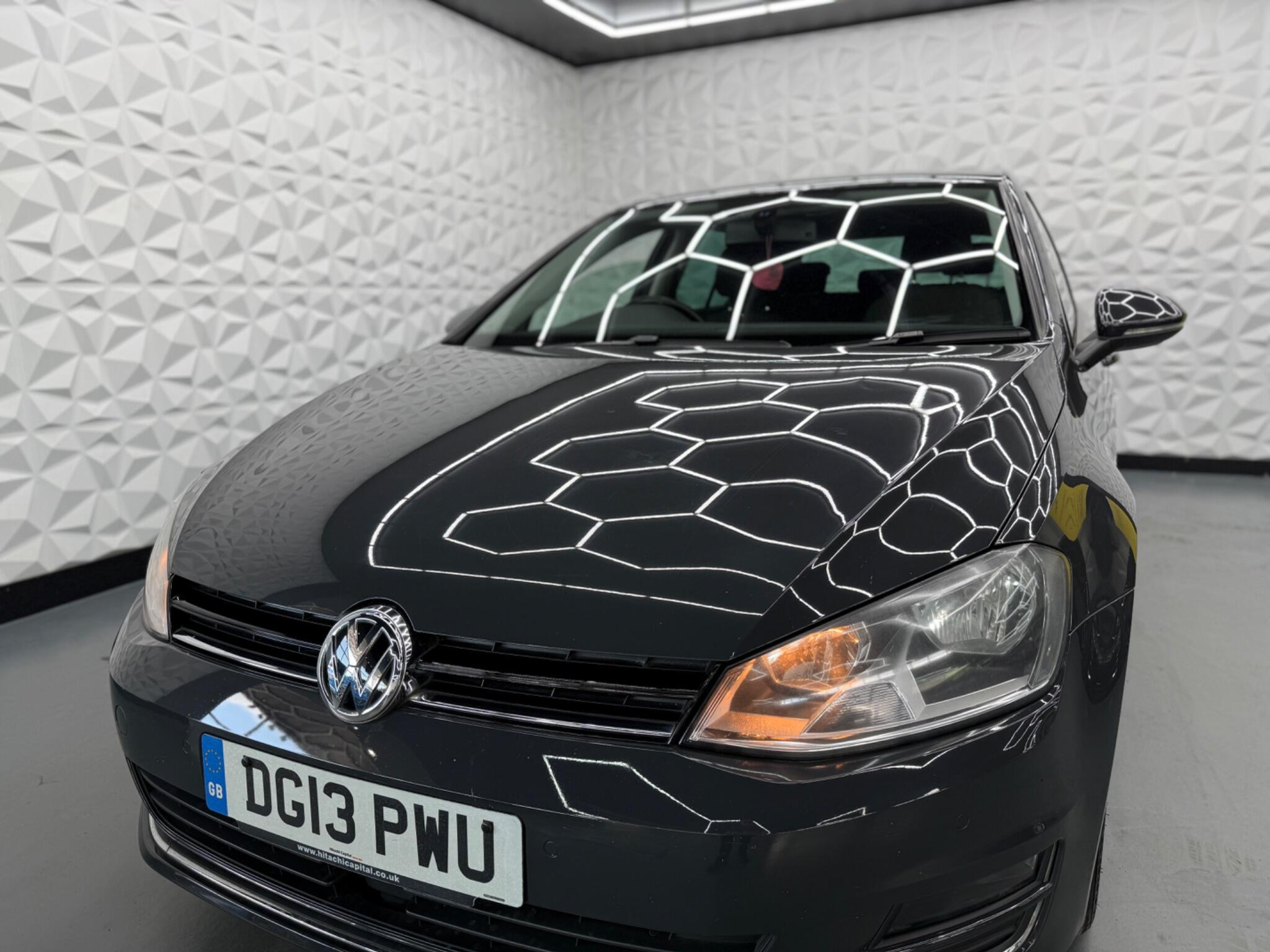 Volkswagen Golf - Image 10