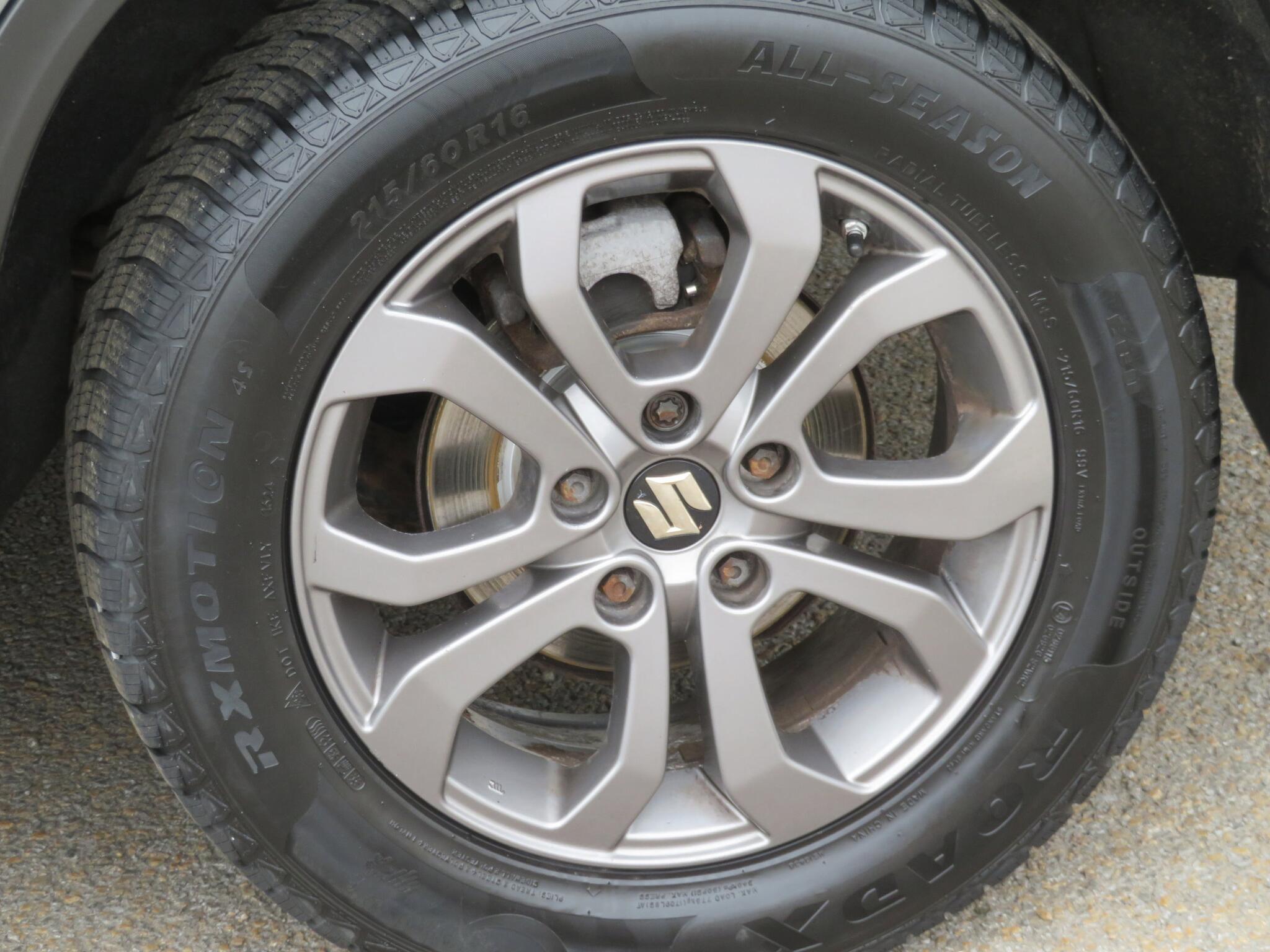 Suzuki Vitara - Image 19