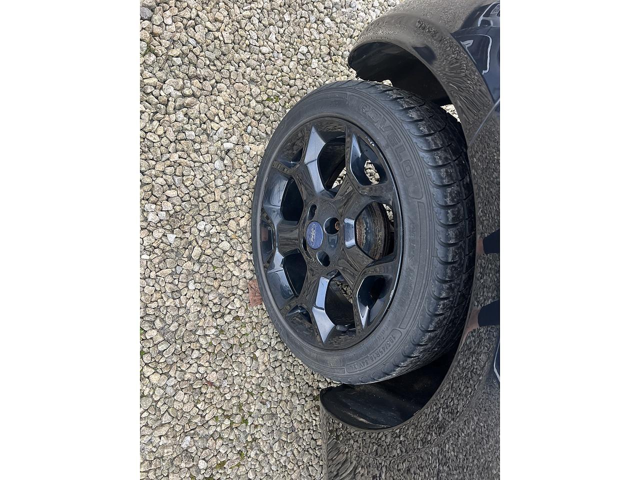 Ford KA - Image 18