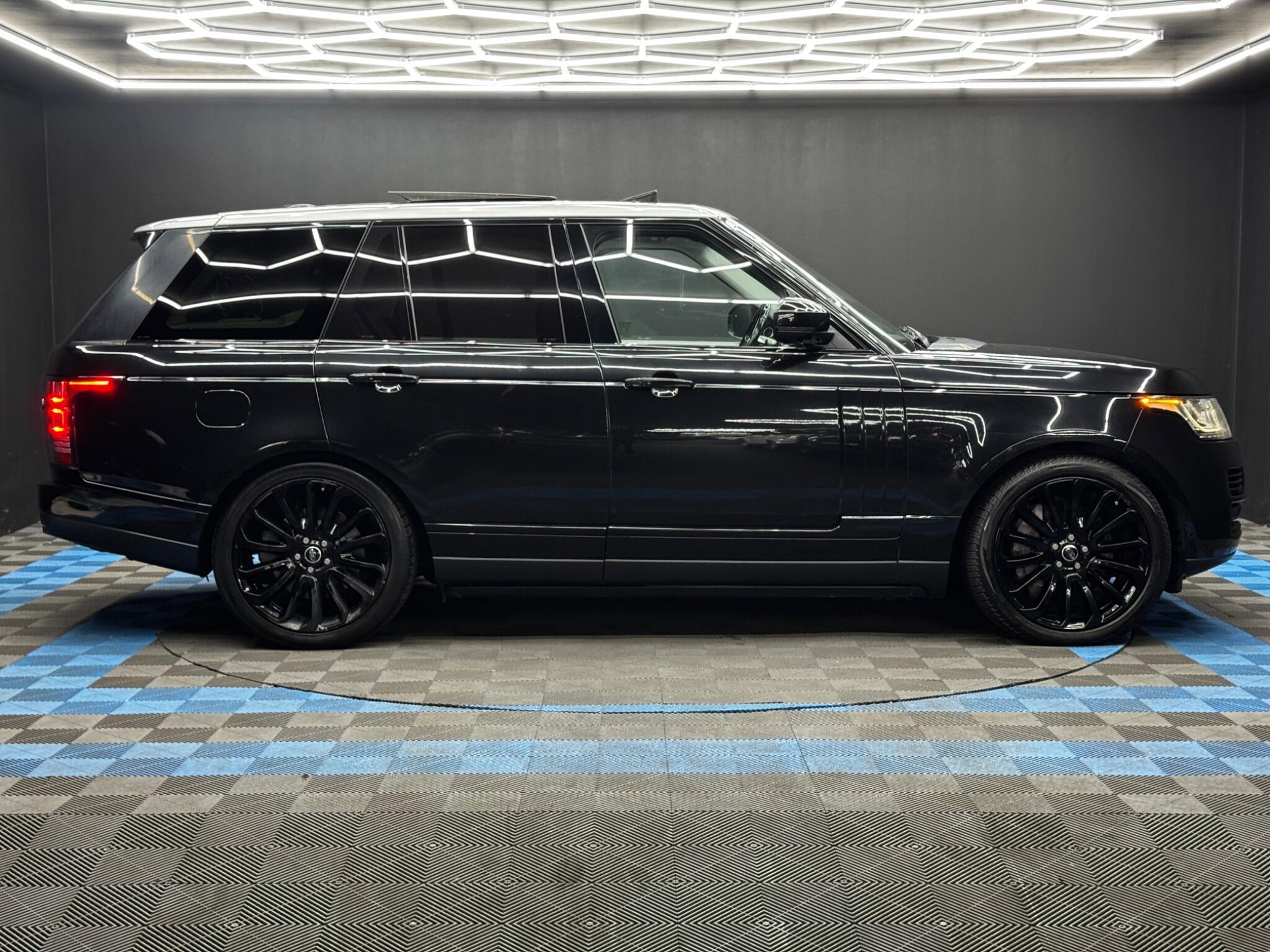 Land Rover Range Rover - Image 4