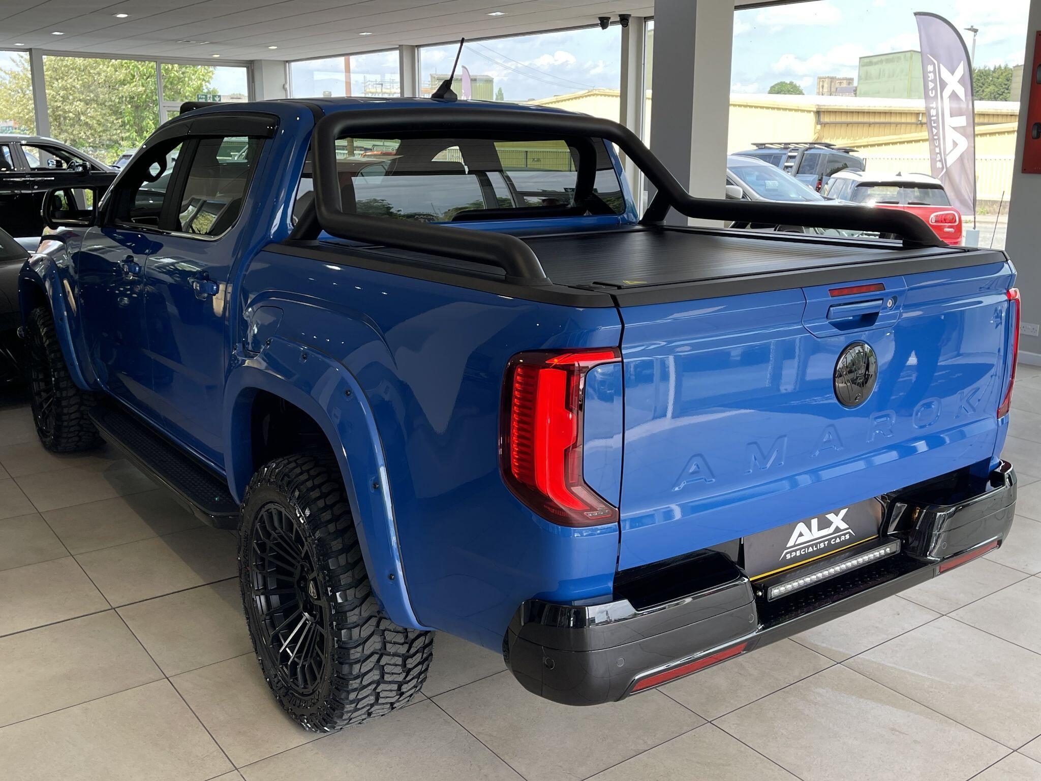 Volkswagen Amarok - Image 18