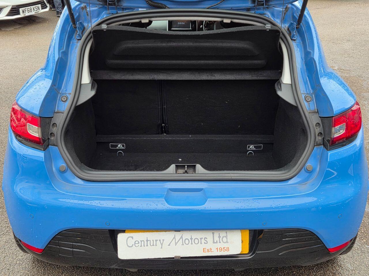 Renault Clio - Image 10