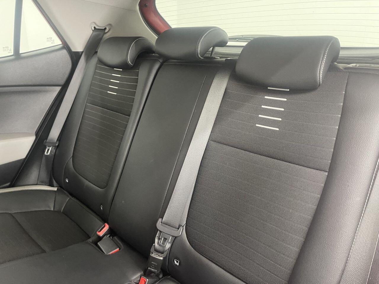 Kia Stonic - Image 15