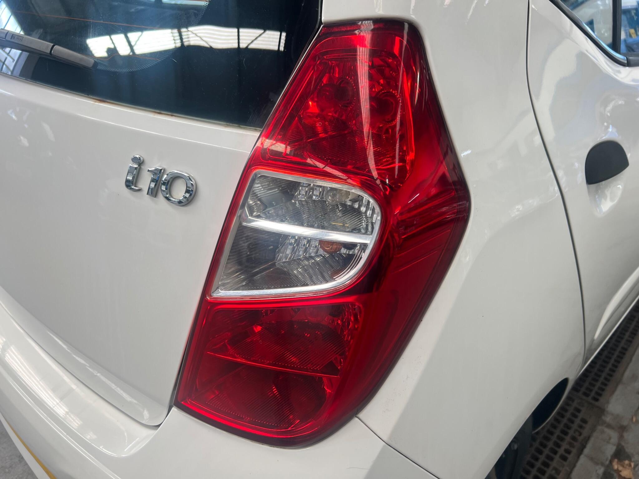 Hyundai i10 - Image 12