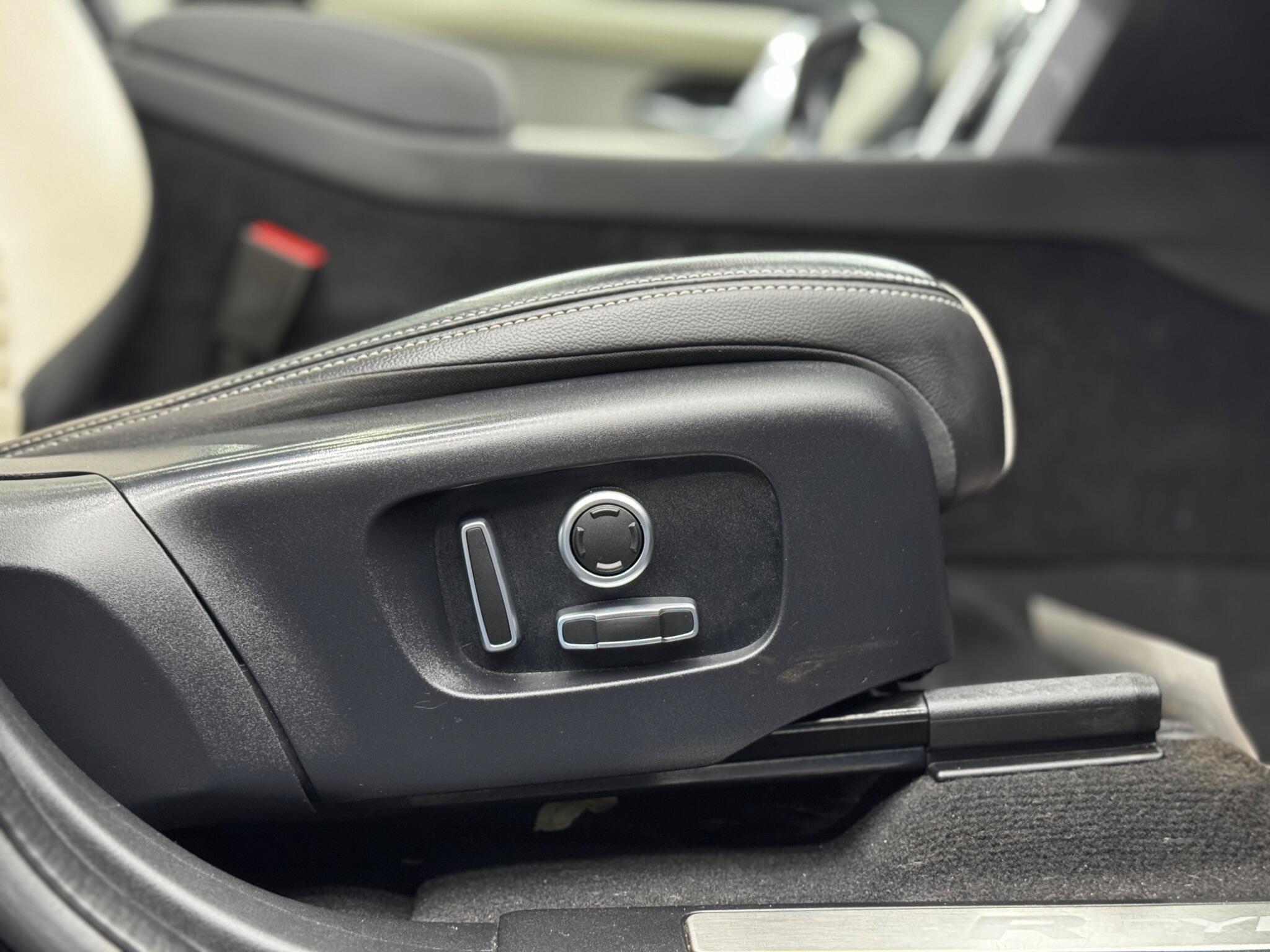 Land Rover DISCOVERY SPORT - Image 44