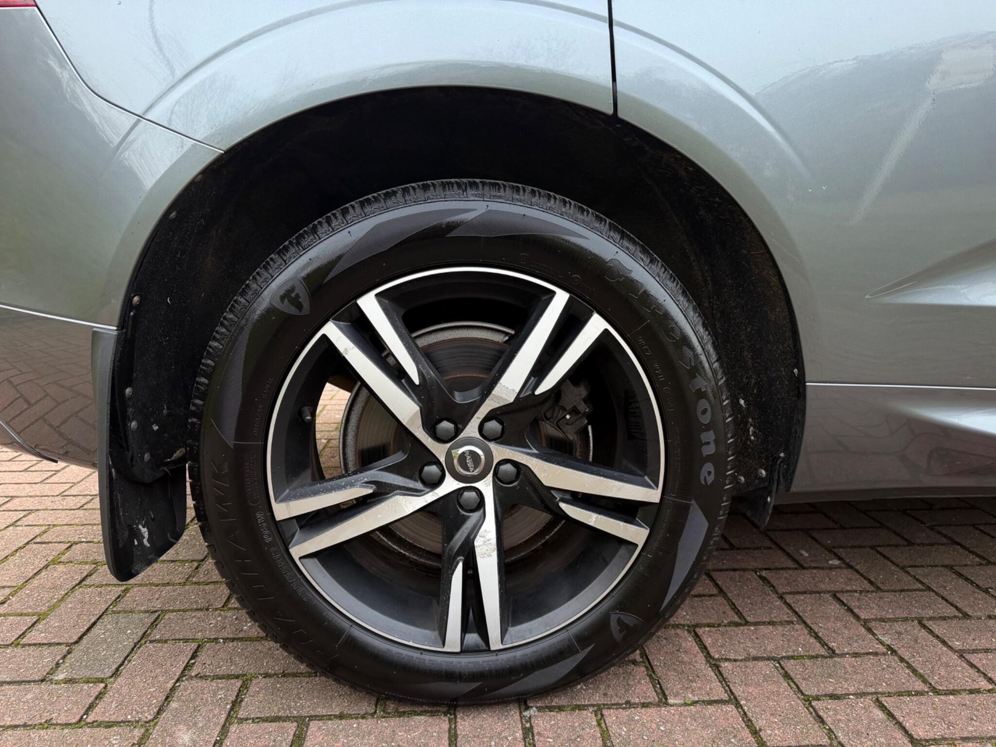 Volvo XC60 - Image 25