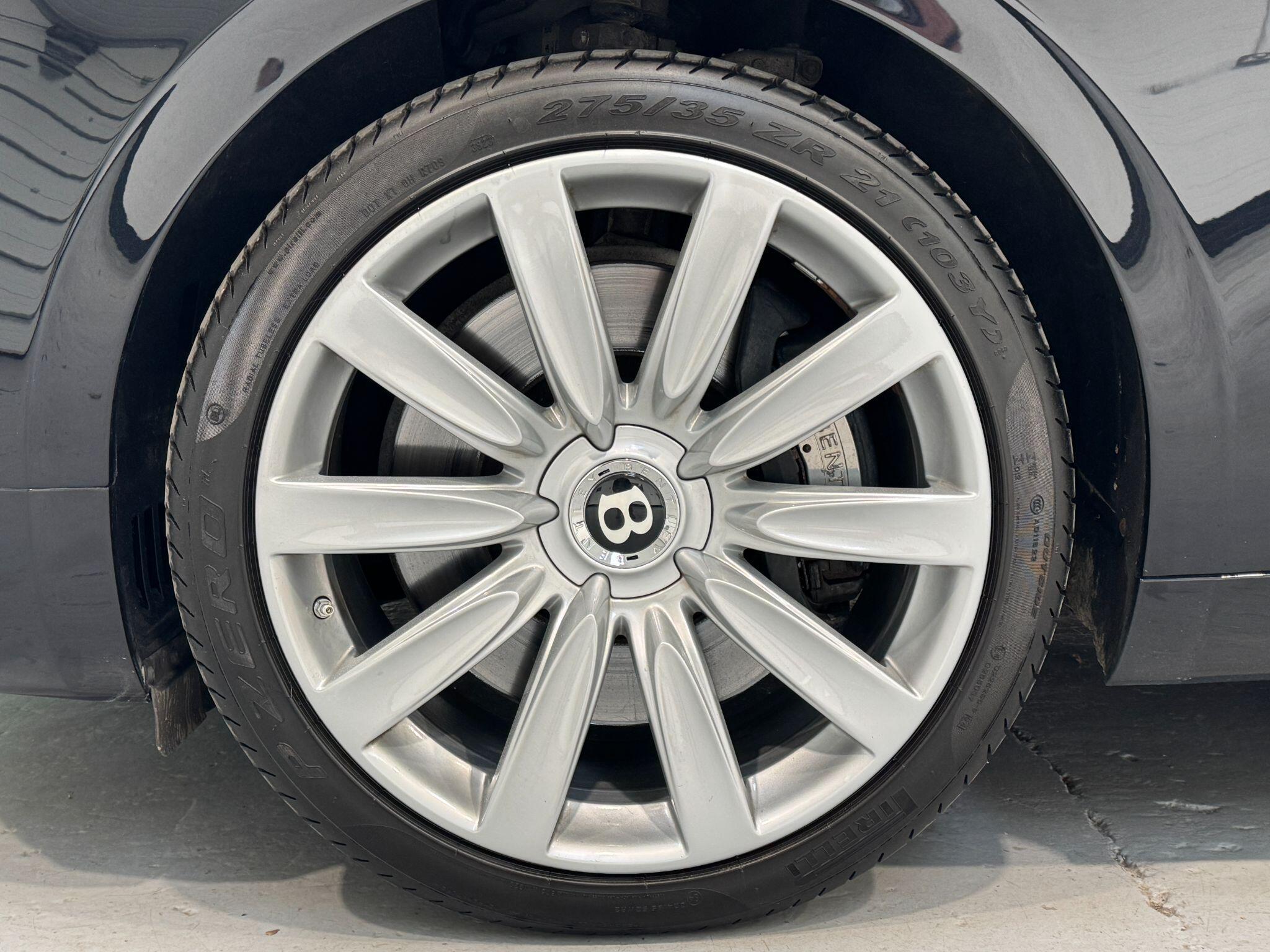 Bentley Flying Spur - Image 25