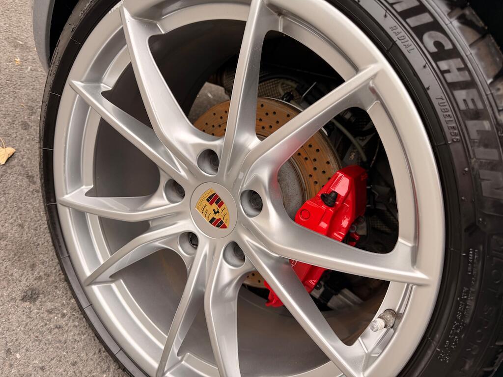 Porsche 718 Cayman - Image 20