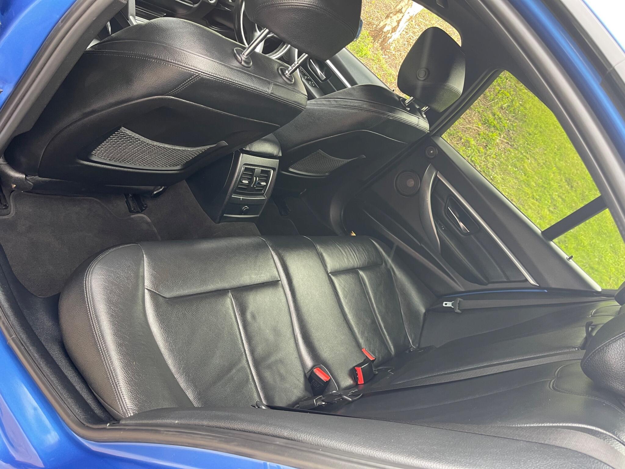 BMW 3 Series - Image 36