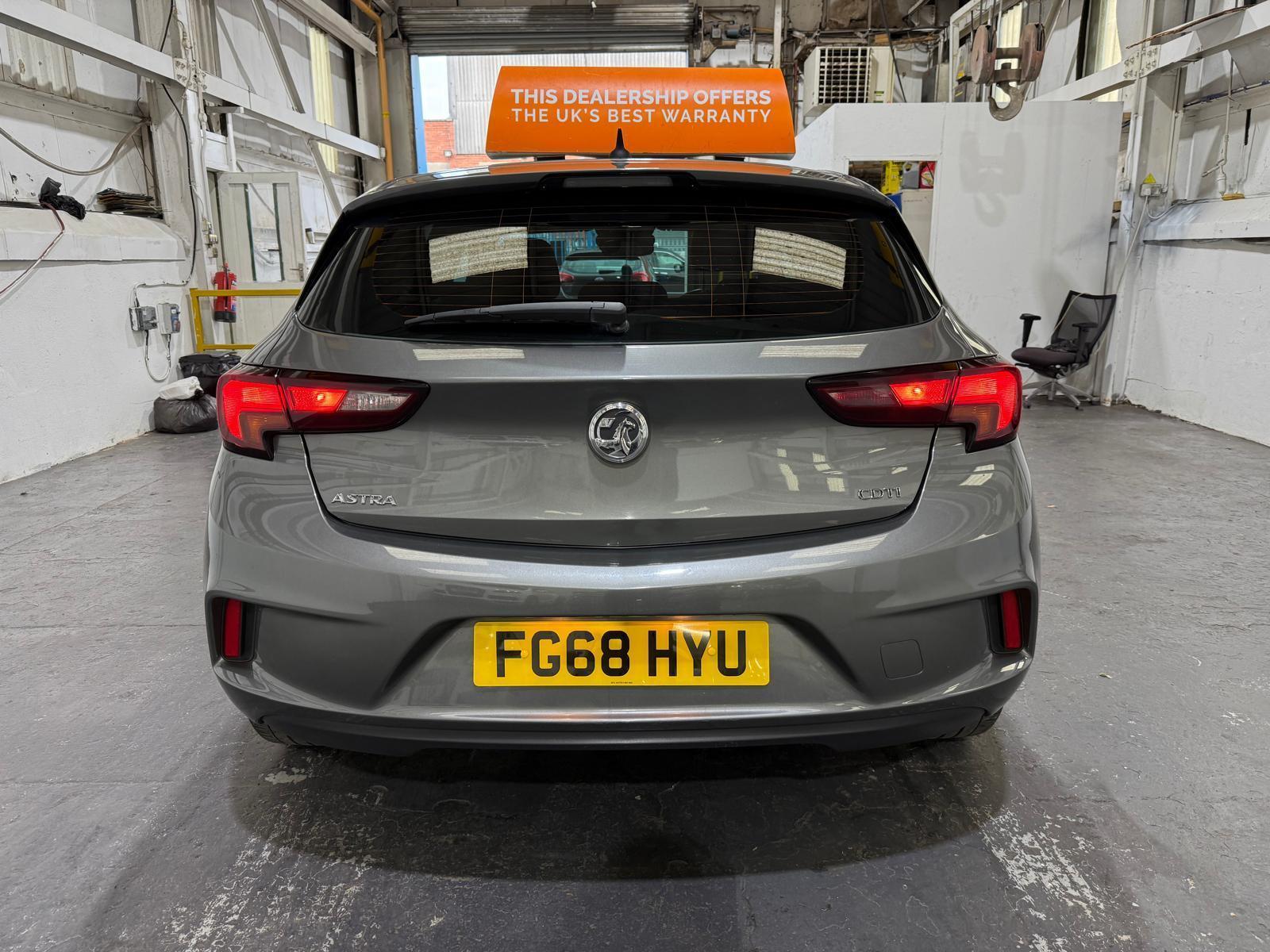 Vauxhall Astra - Image 13
