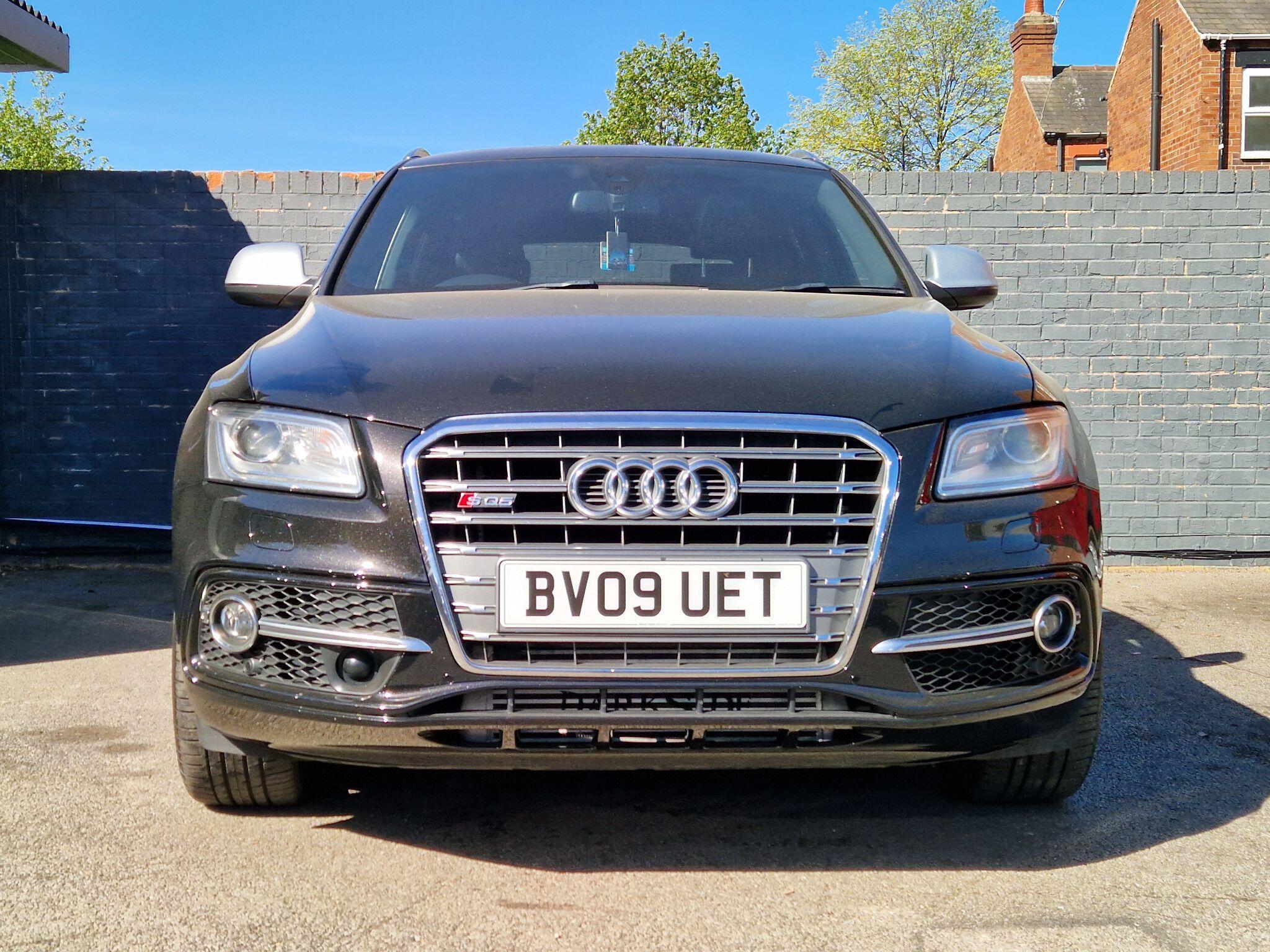 Audi SQ5 - Image 17