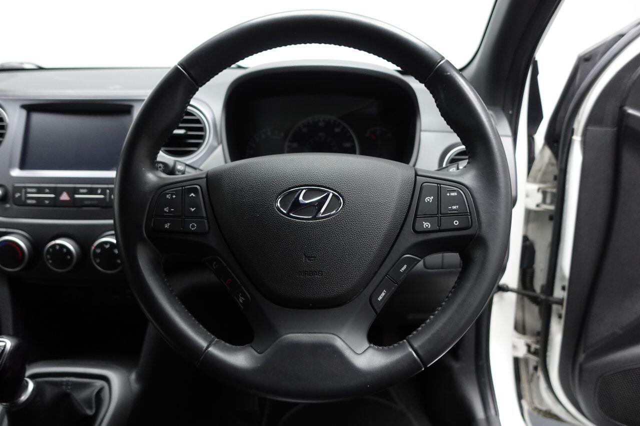 Hyundai i10 - Image 24