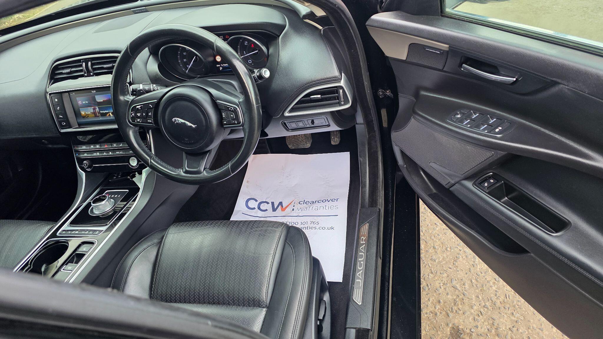 Jaguar XE - Image 23