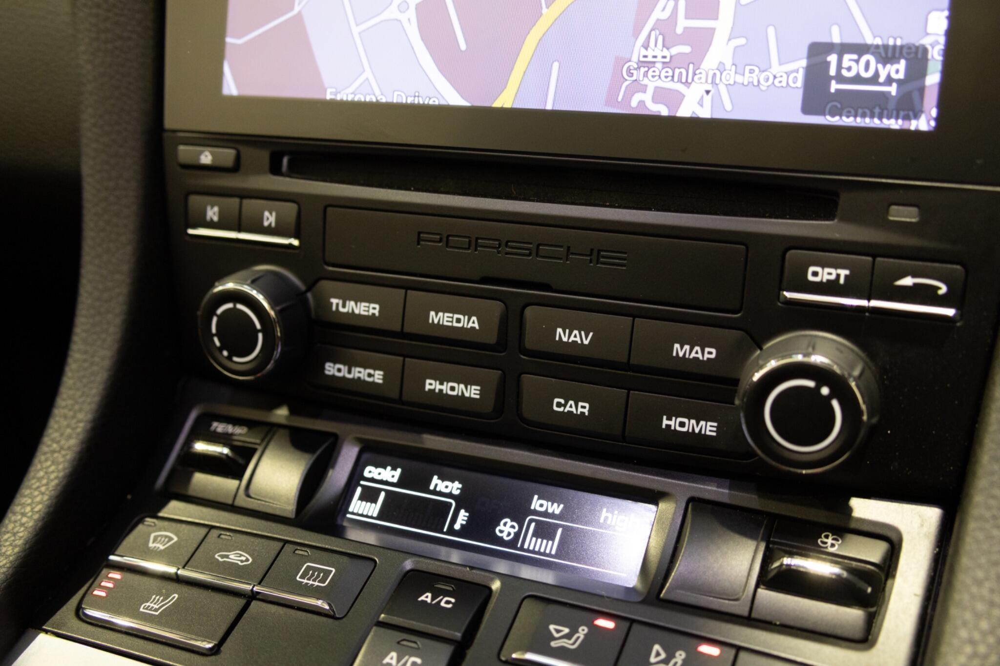 Porsche 718 Boxster - Image 18