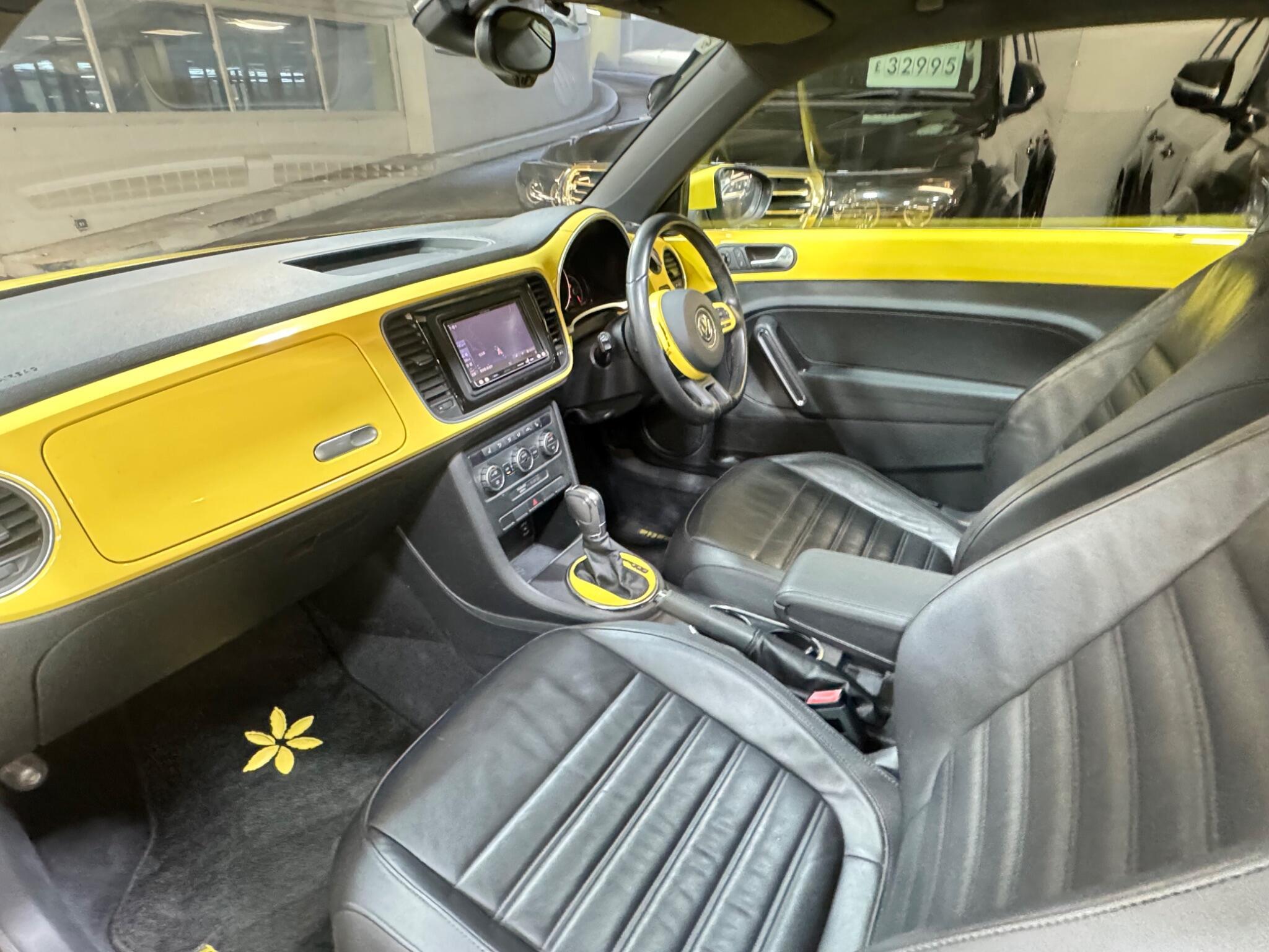 Volkswagen Beetle - Image 11