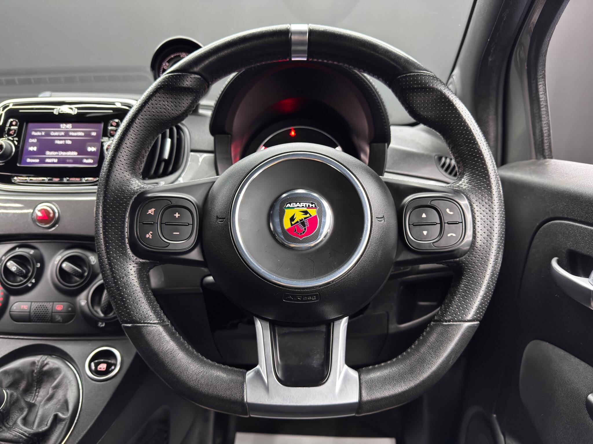 Abarth 595 - Image 18