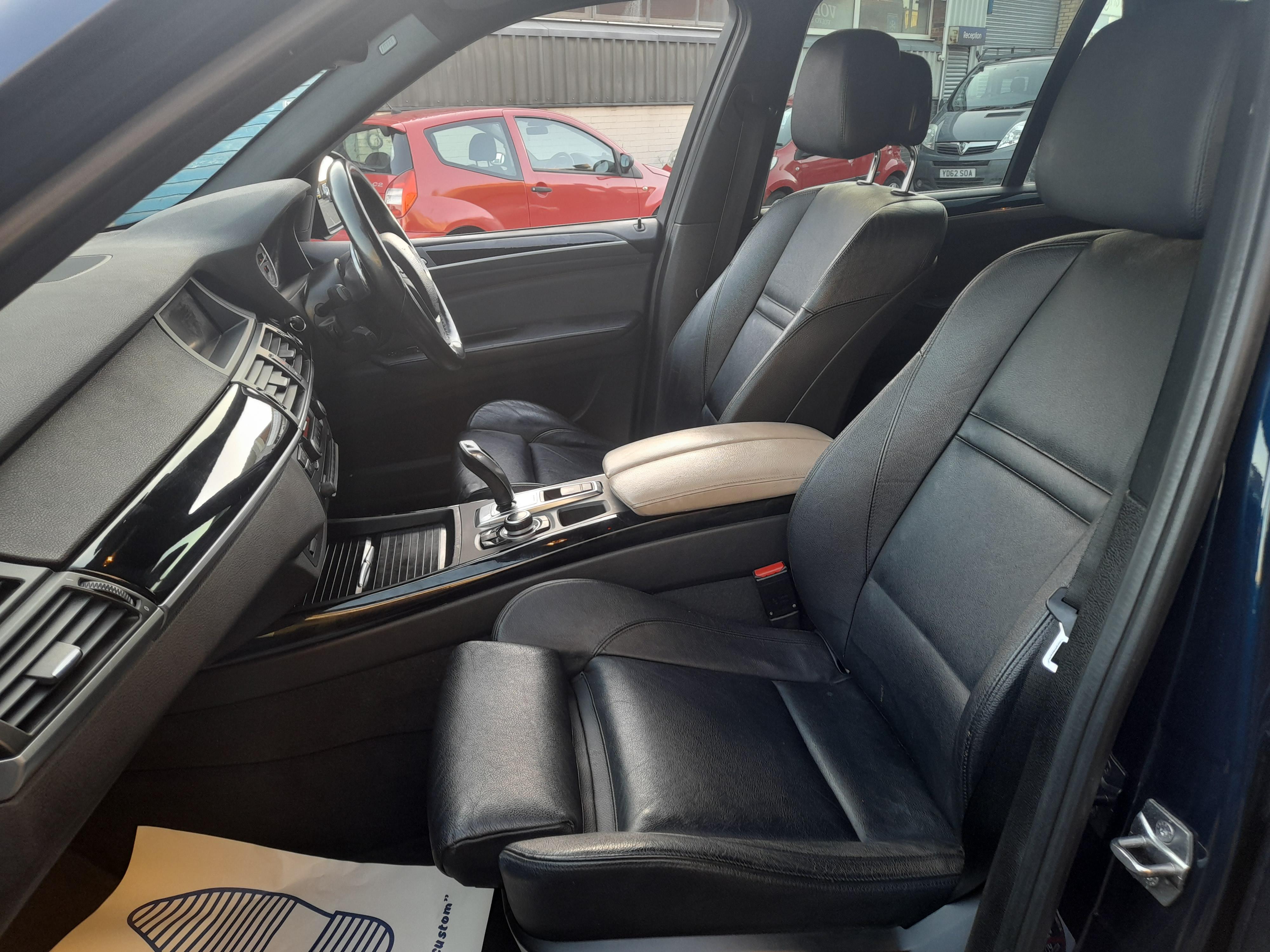 BMW X5 - Image 15