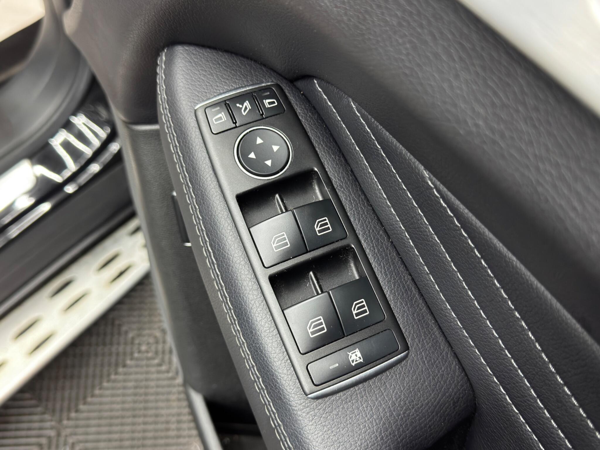 Mercedes GLE - Image 42