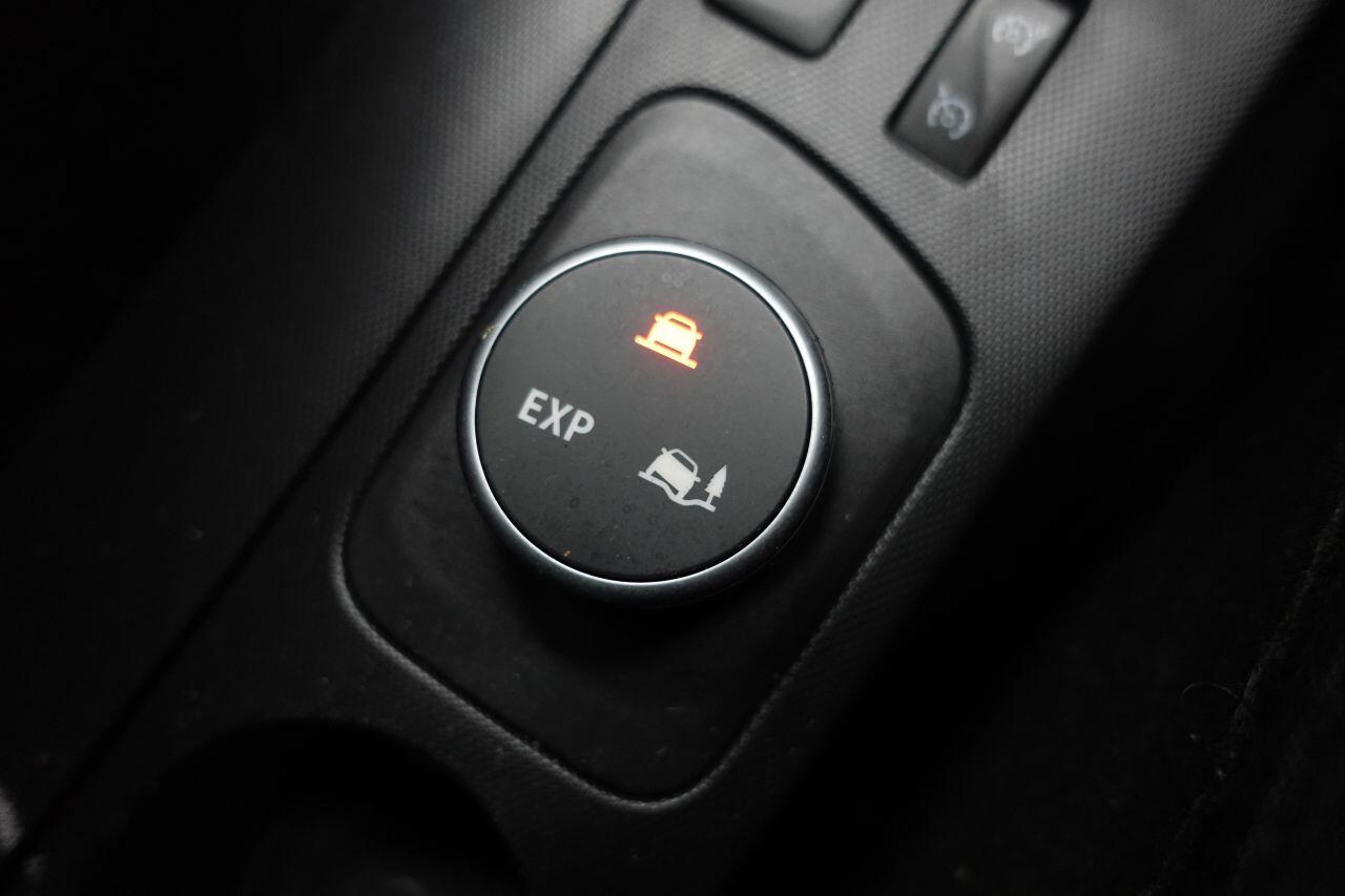 Renault Captur - Image 44