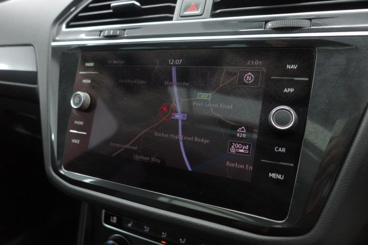 Volkswagen Tiguan - Image 3