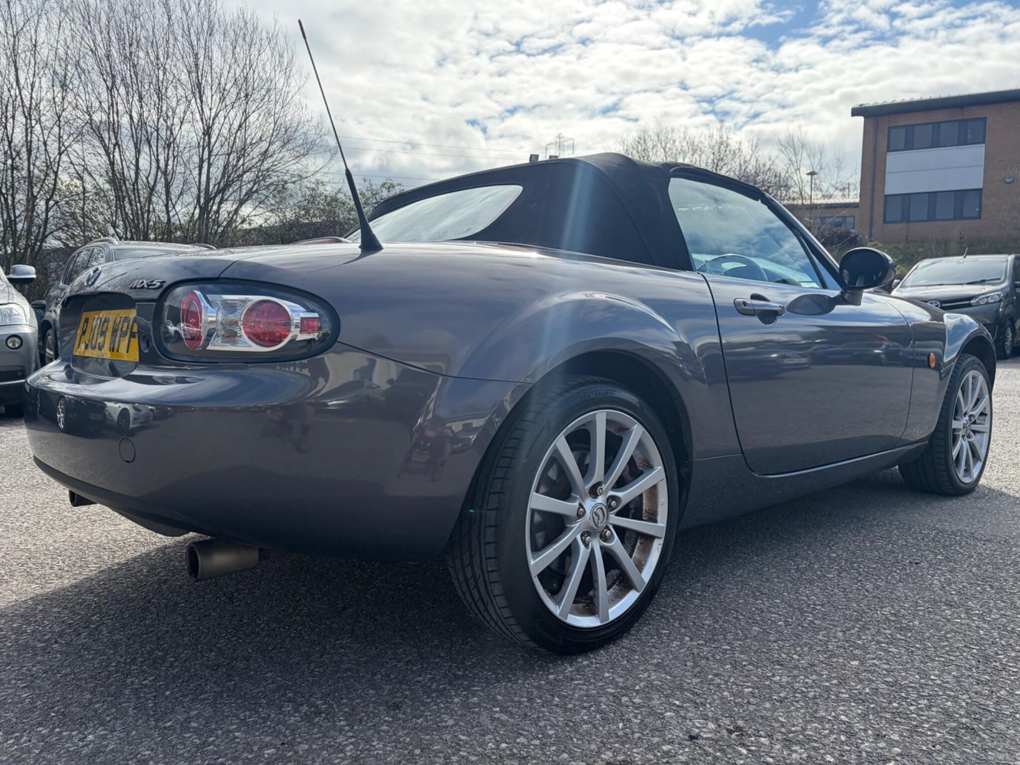 Mazda MX-5 - Image 20