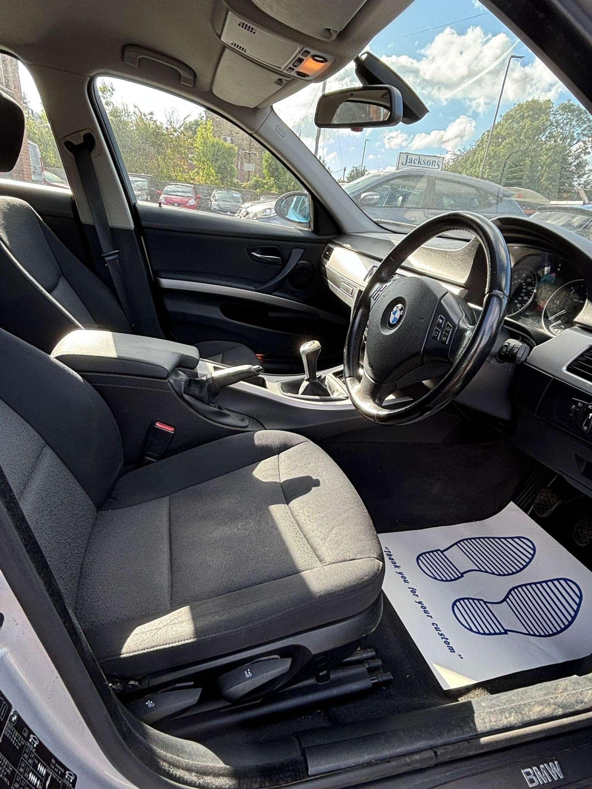 BMW 3 Series - Image 27