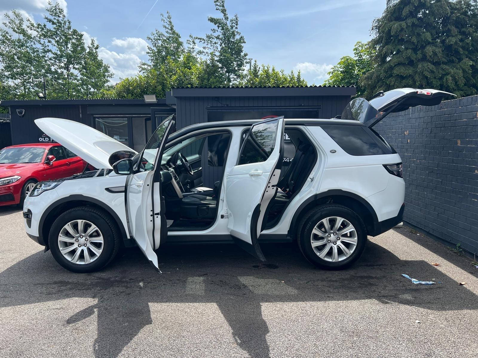 Land Rover DISCOVERY SPORT - Image 15