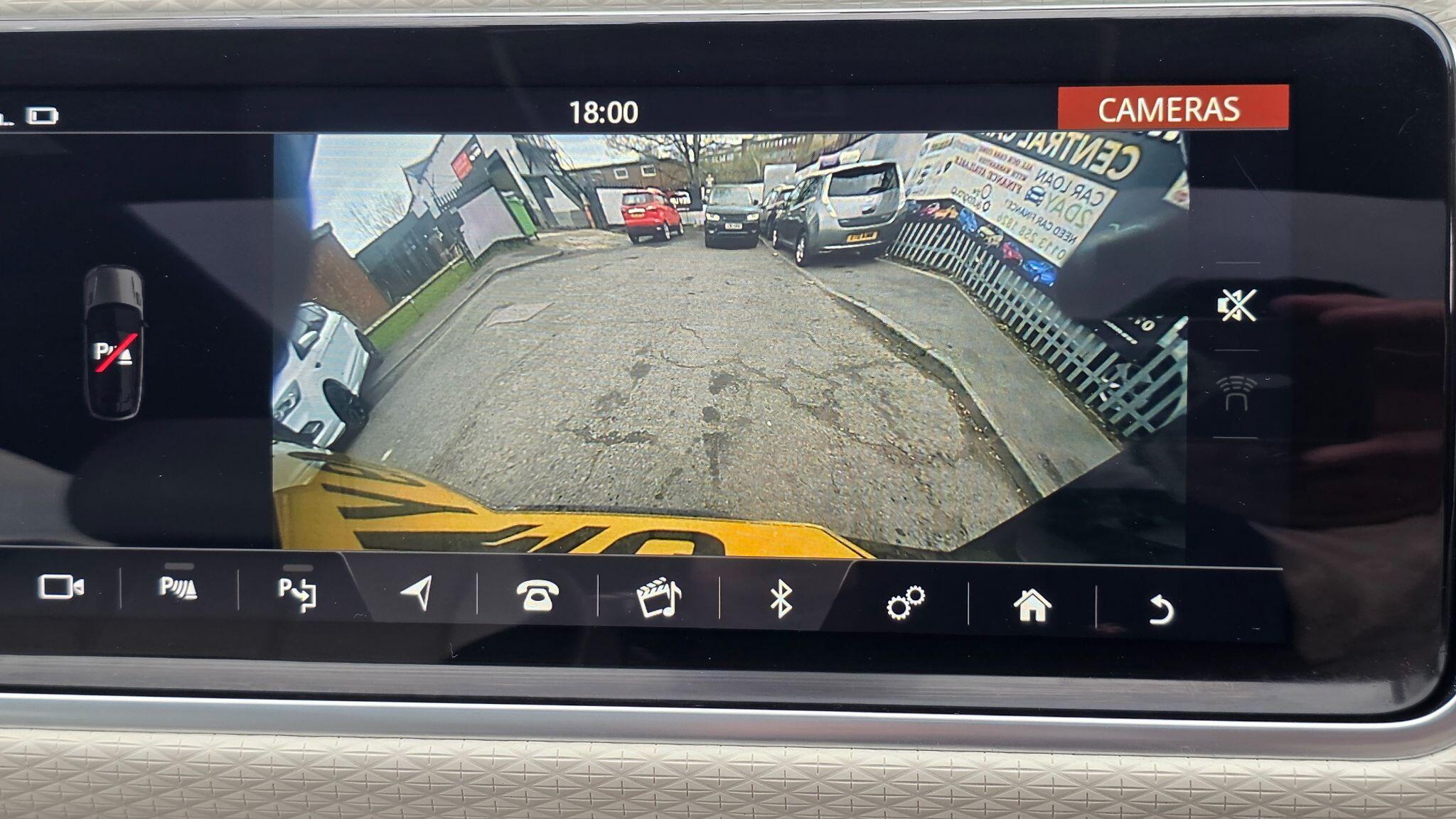 Land Rover Range Rover Velar - Image 35