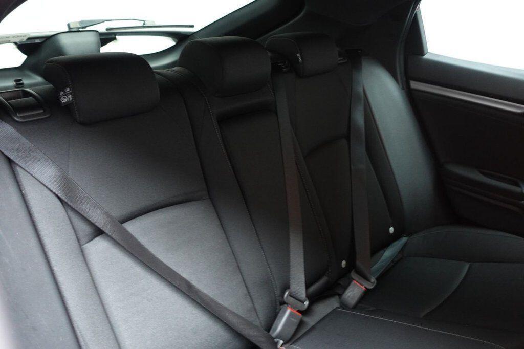 Honda Civic - Image 18