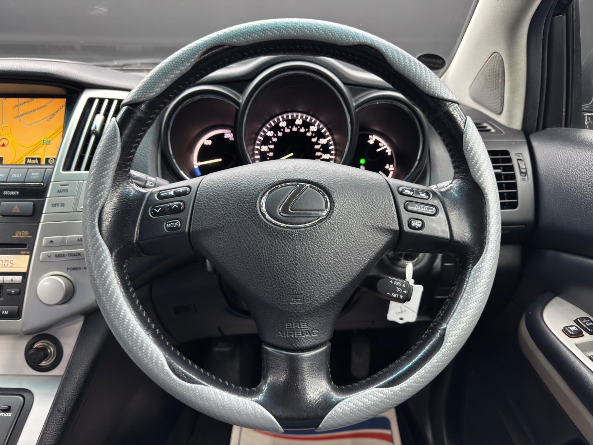 Lexus RX - Image 19