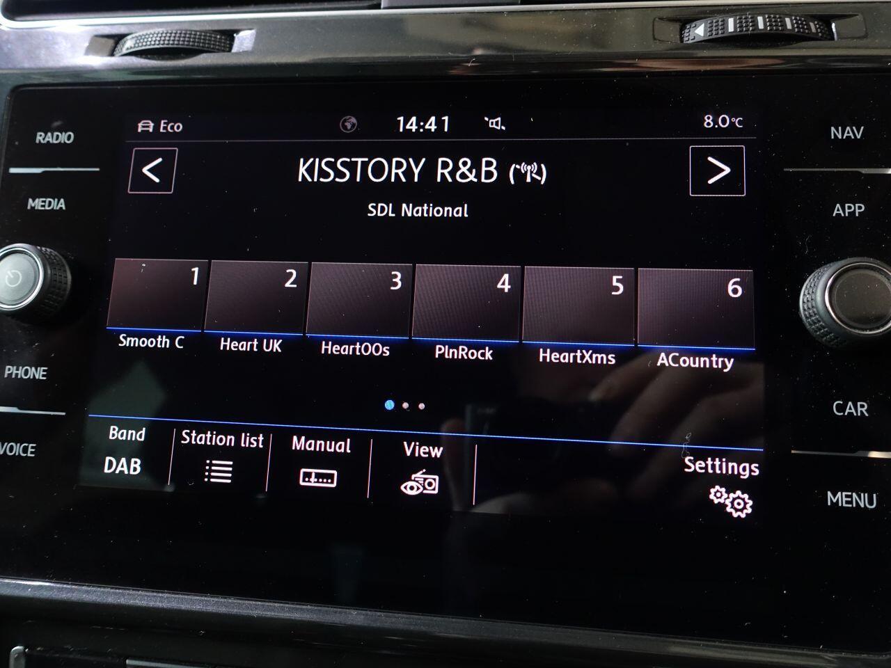 Volkswagen Golf - Image 29