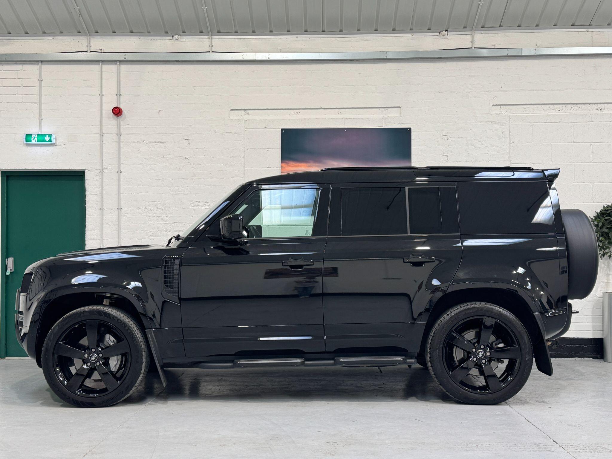 Land Rover Defender 110 - Image 10