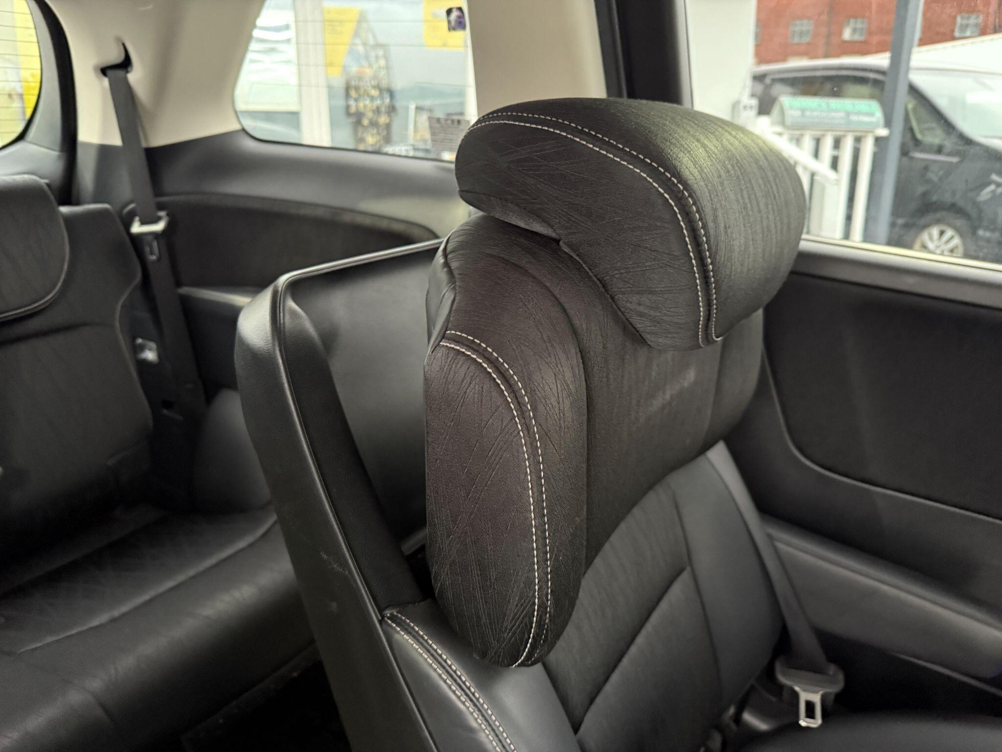 Honda Odyssey - Image 38