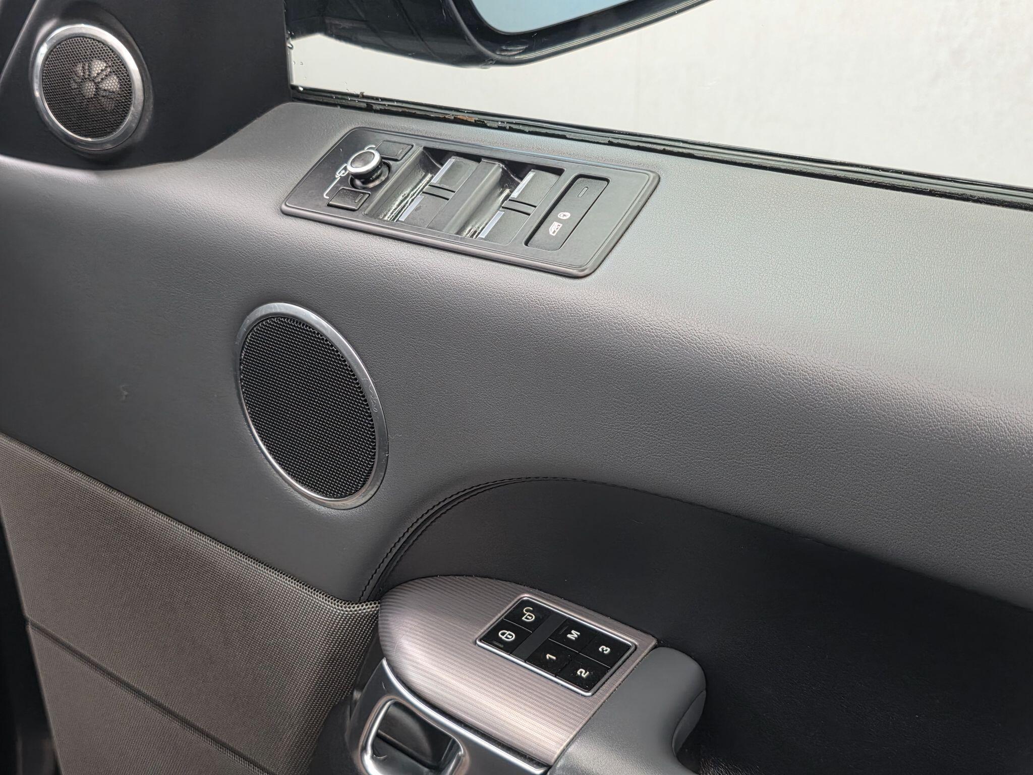 Land Rover RANGE ROVER SPORT - Image 36
