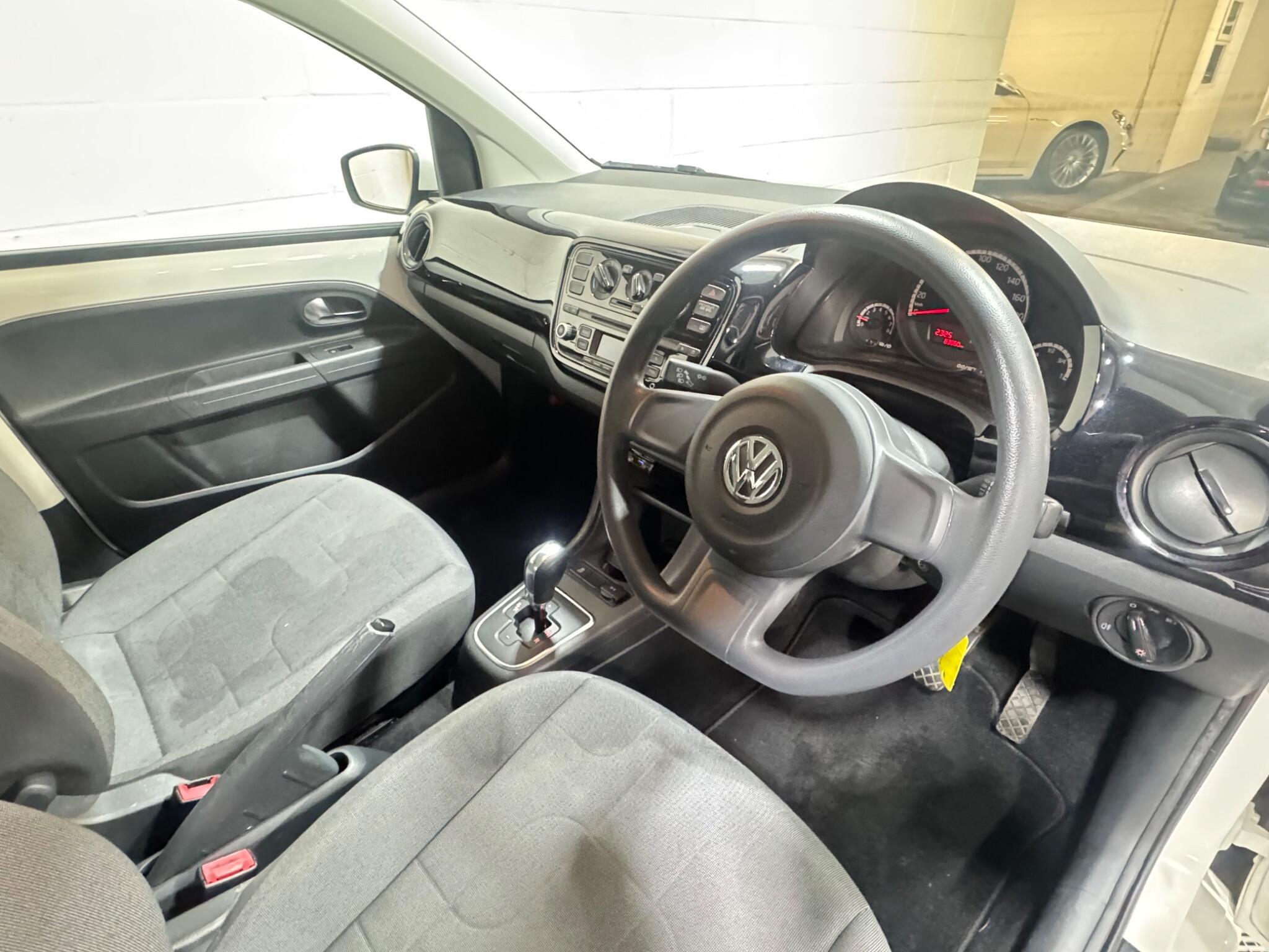 Volkswagen up! - Image 9